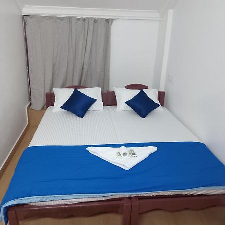 Xhostel Hostel Kochi Eksteriør billede