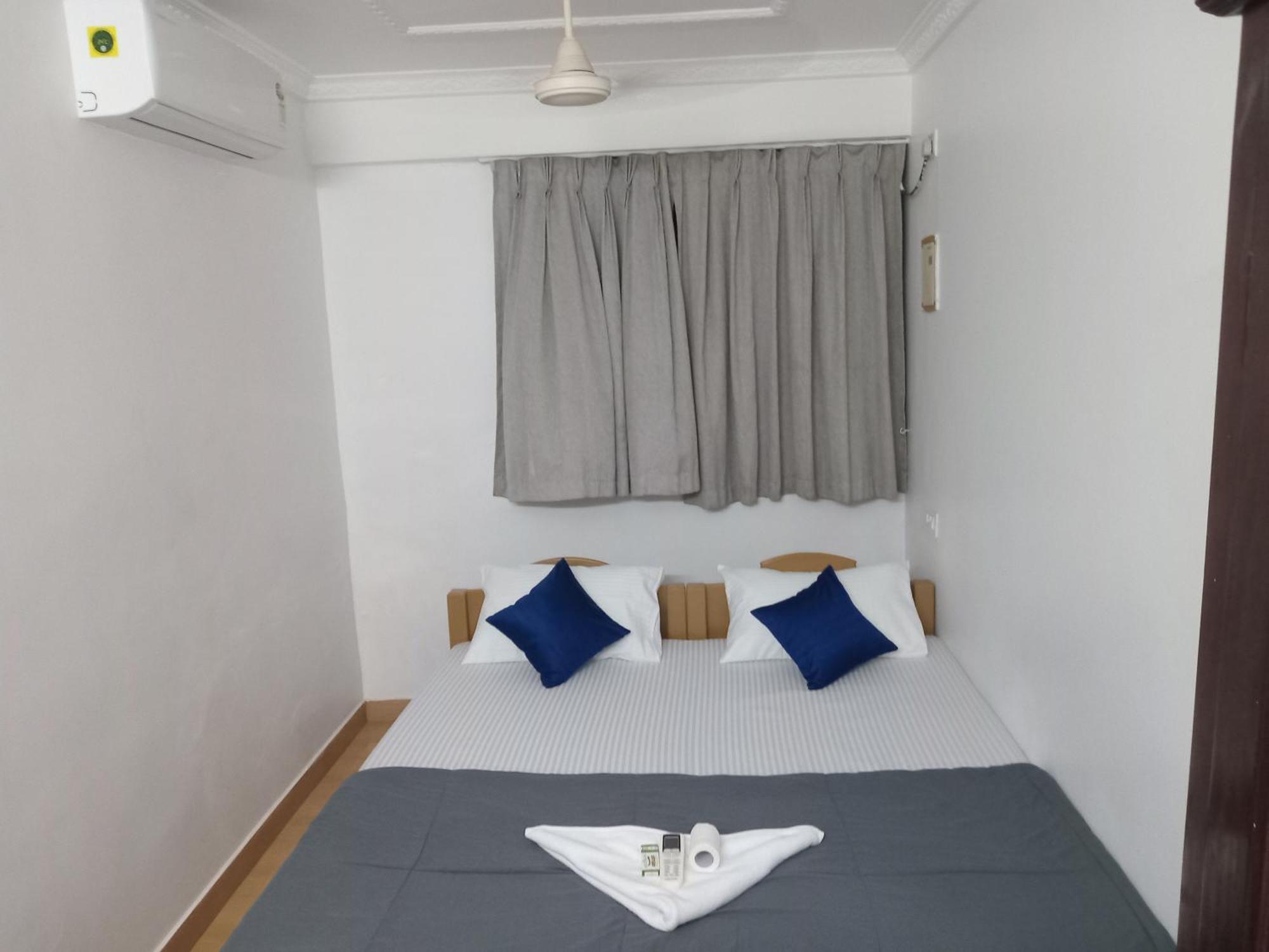 Xhostel Hostel Kochi Eksteriør billede