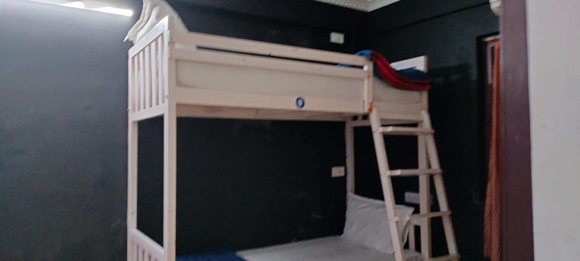 Xhostel Hostel Kochi Eksteriør billede