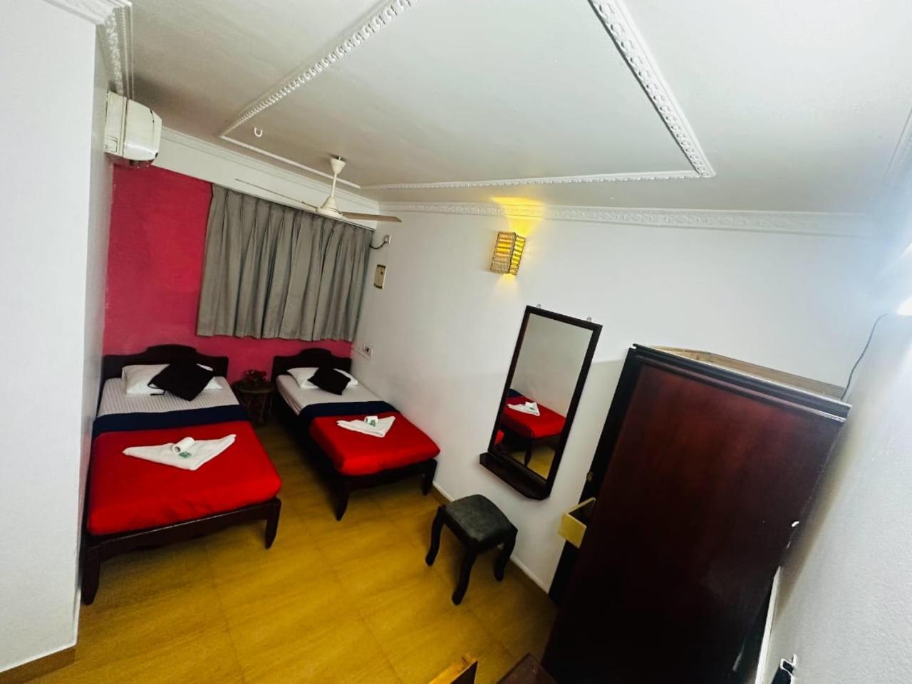 Xhostel Hostel Kochi Eksteriør billede